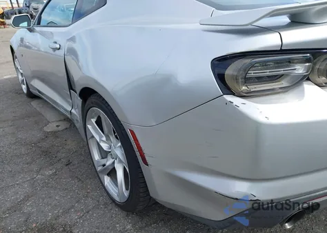 2019 Chevrolet Camaro 1Ss z USA, uszkodzony, nr VIN 1G1FF1R72K0117413